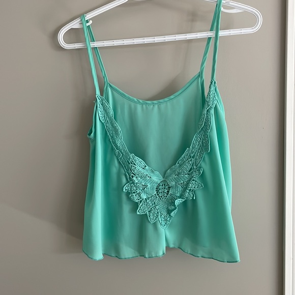 Cantata USA size small cropped flowy tank - Picture 2 of 2